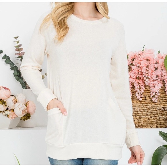 New You & Me‎ Top Women's Size Small Beige Knit Pullover Long Sleeves Pockets - Picture 2 of 9